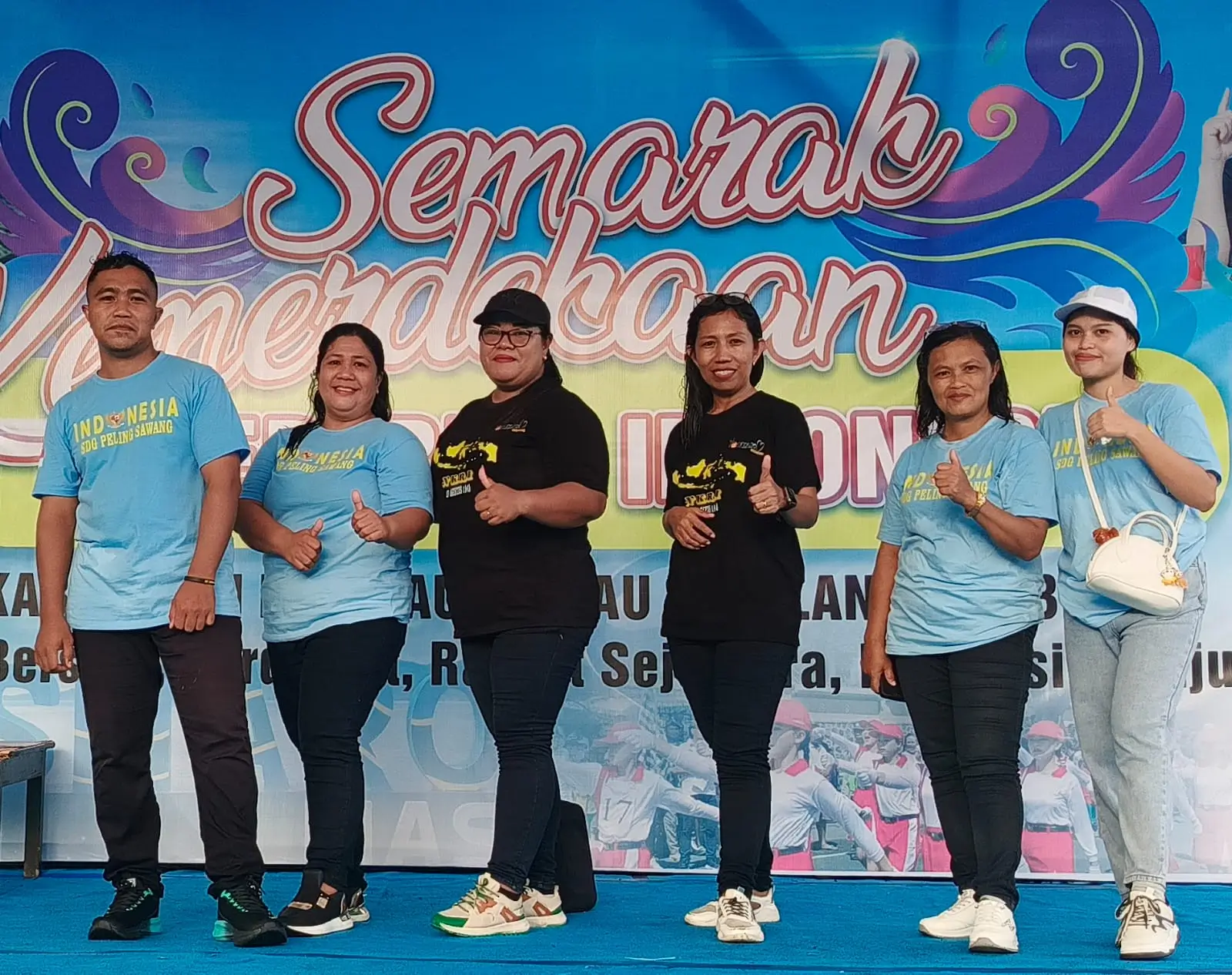 Rolan Tampilang (kiri) Guru SD Gmist Peling Sawang Siau Barat.