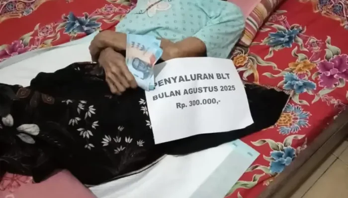 Pemerintah Kampung Lehi Salurkan BLT untuk 10 KPM