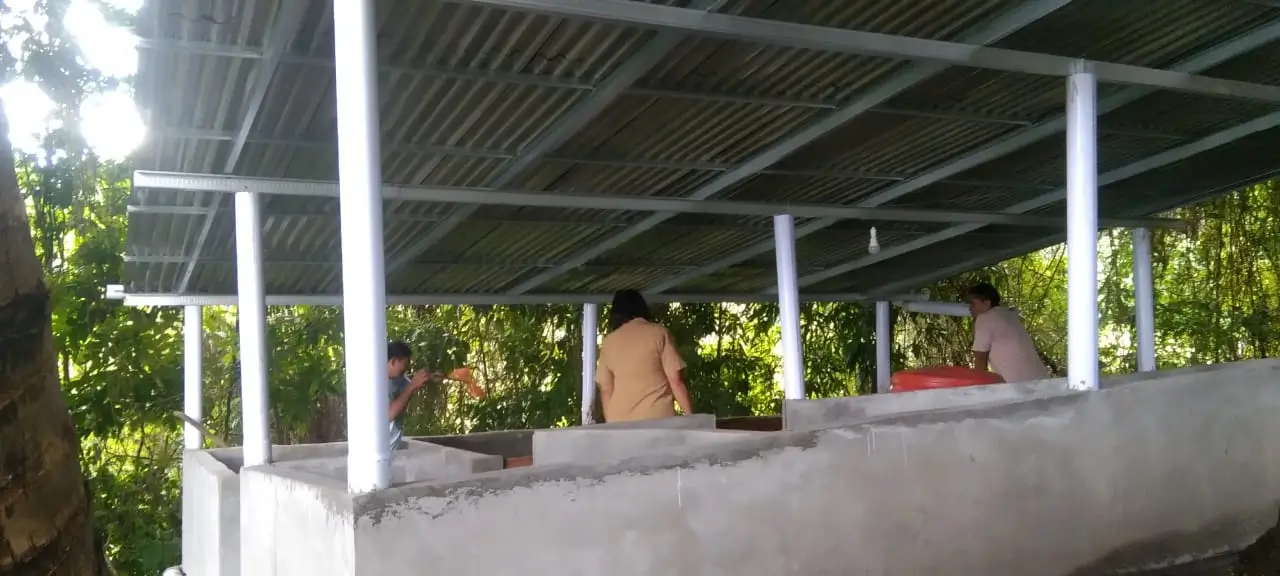 Perternakan Babi Program Bumdes Kampung Kawahang.