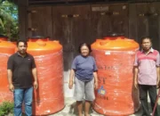 Pemerintah Kampung Kiawang Salurkan Toren Air 1200 Liter untuk Antisipasi Kemarau