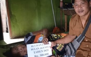 Pemerintah Kampung Peling Salurkan BLT Agustus kepada 17 KPM, Warga Sampaikan Terima Kasih
