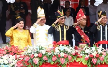 Satu-Satunya Kepala Daerah Perempuan di Upacara Merah Putih, Bupati Chyntia Tegaskan Semangat Persatuan